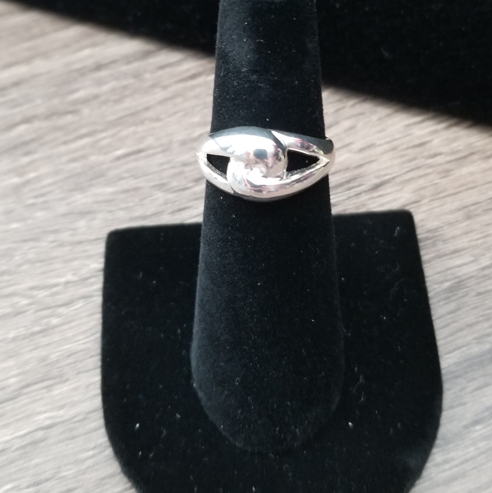 New Sterling Silver Love Knot Ring